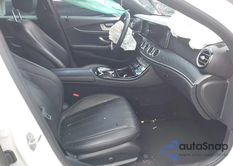 2017 Mercedes-Benz E 300 z USA, uszkodzony, nr VIN WDDZF4JB3HA054952